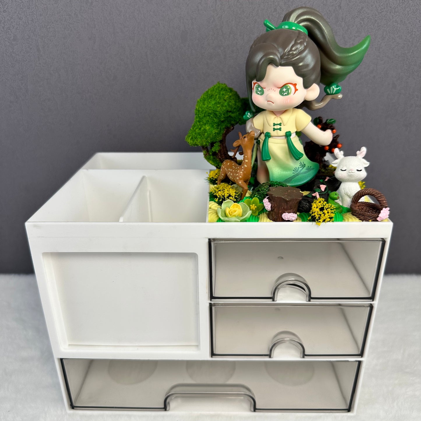 Decoden Doll Pen Stand