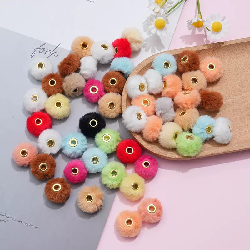 PomPom fluffy beads (20 mm)