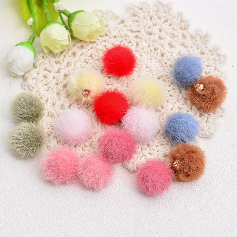Pom Pom Pendants, 15mm long hair fluffy beadsx