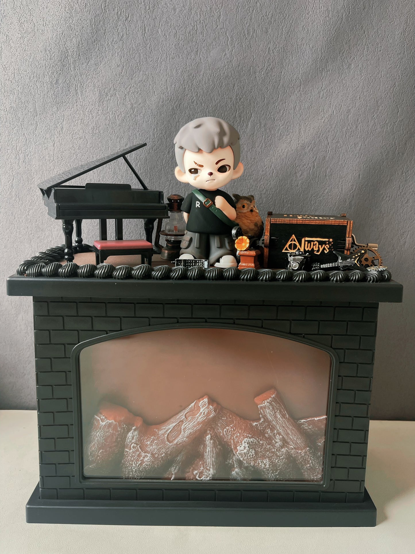 Decoden Doll Fireplace